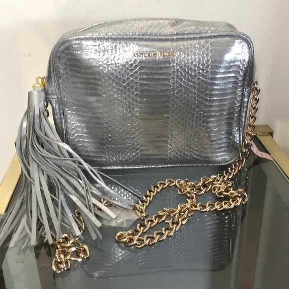 Victoria's Secret Handbags - Victorias Secret gold tone chain silver crossbody bag